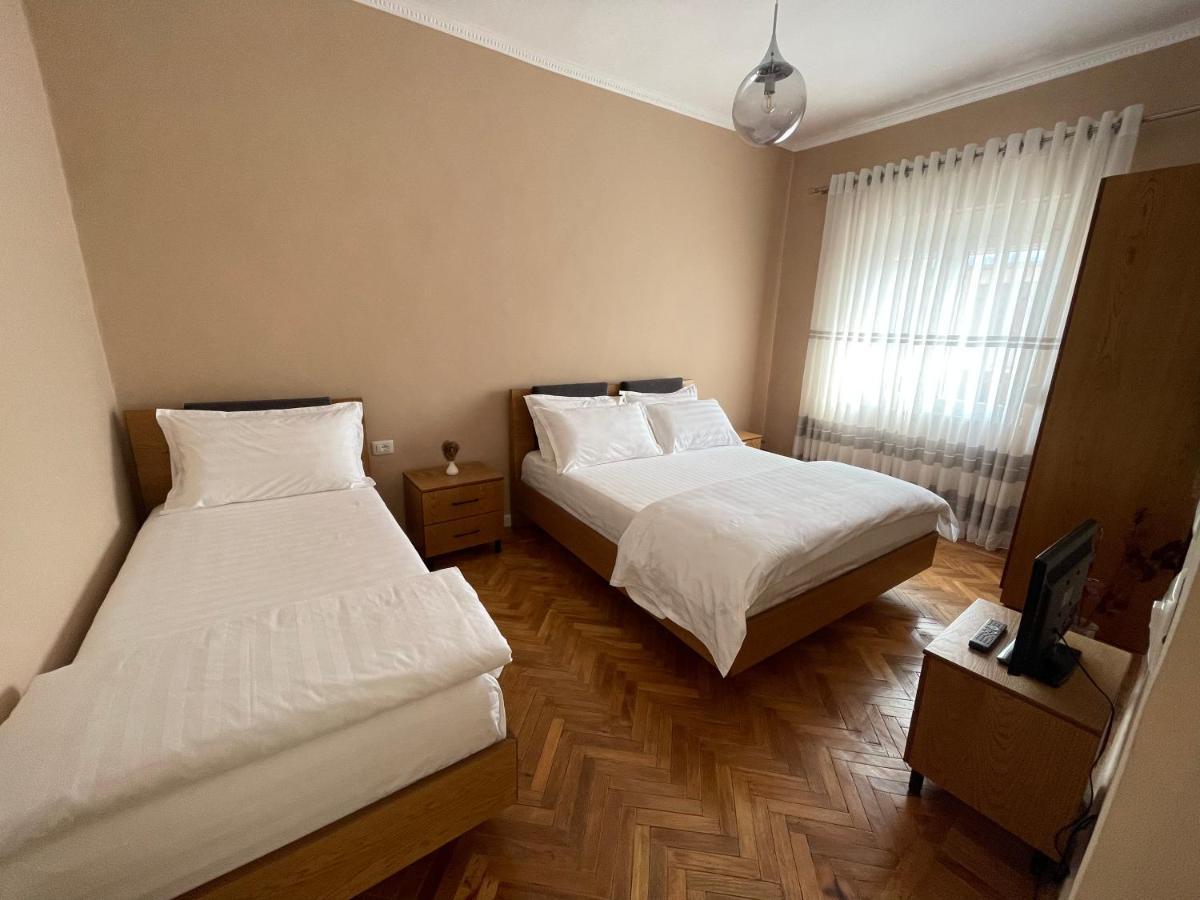 Joni & Joy Center Apartment Berat Dış mekan fotoğraf