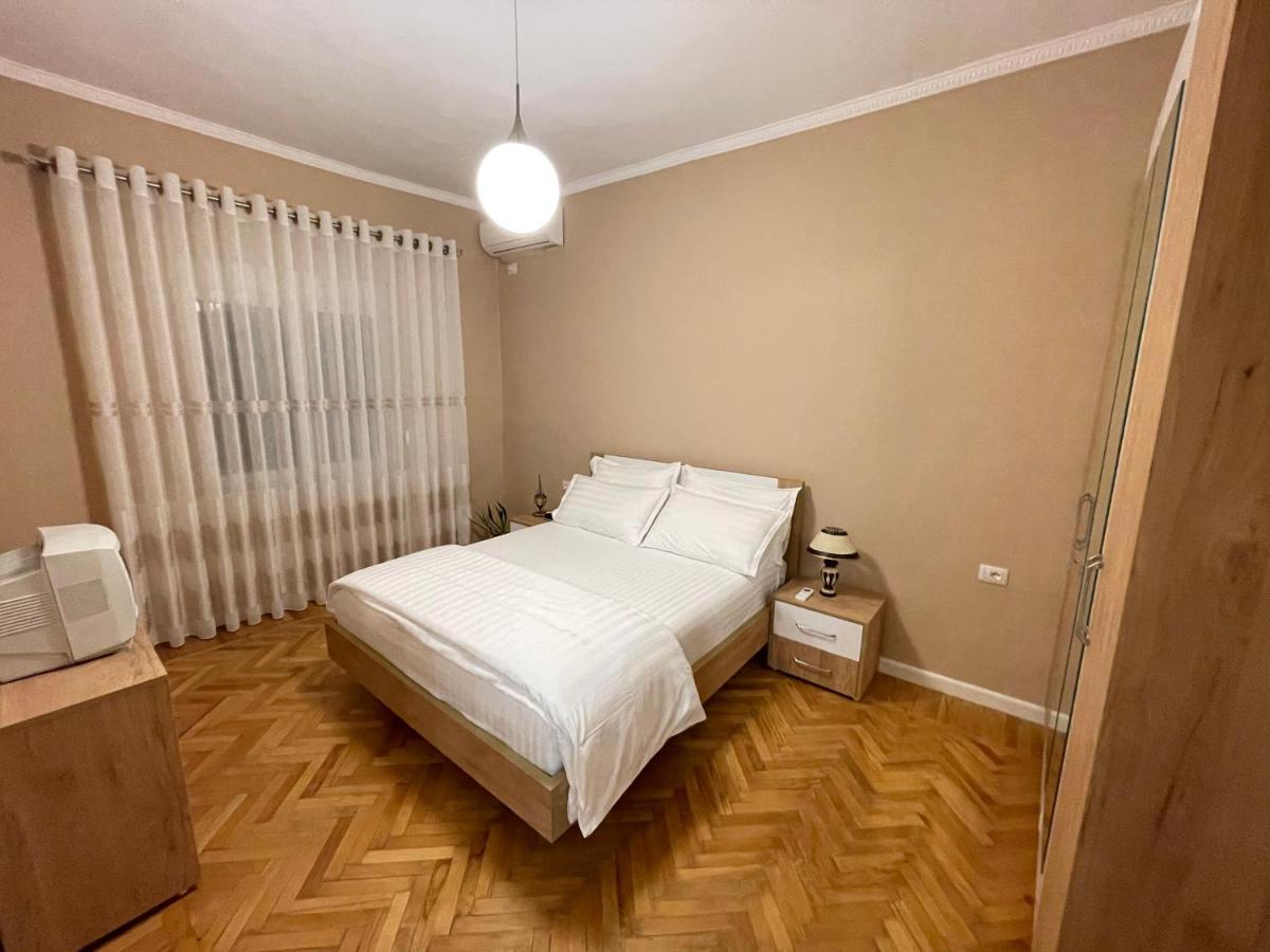 Joni & Joy Center Apartment Berat Dış mekan fotoğraf