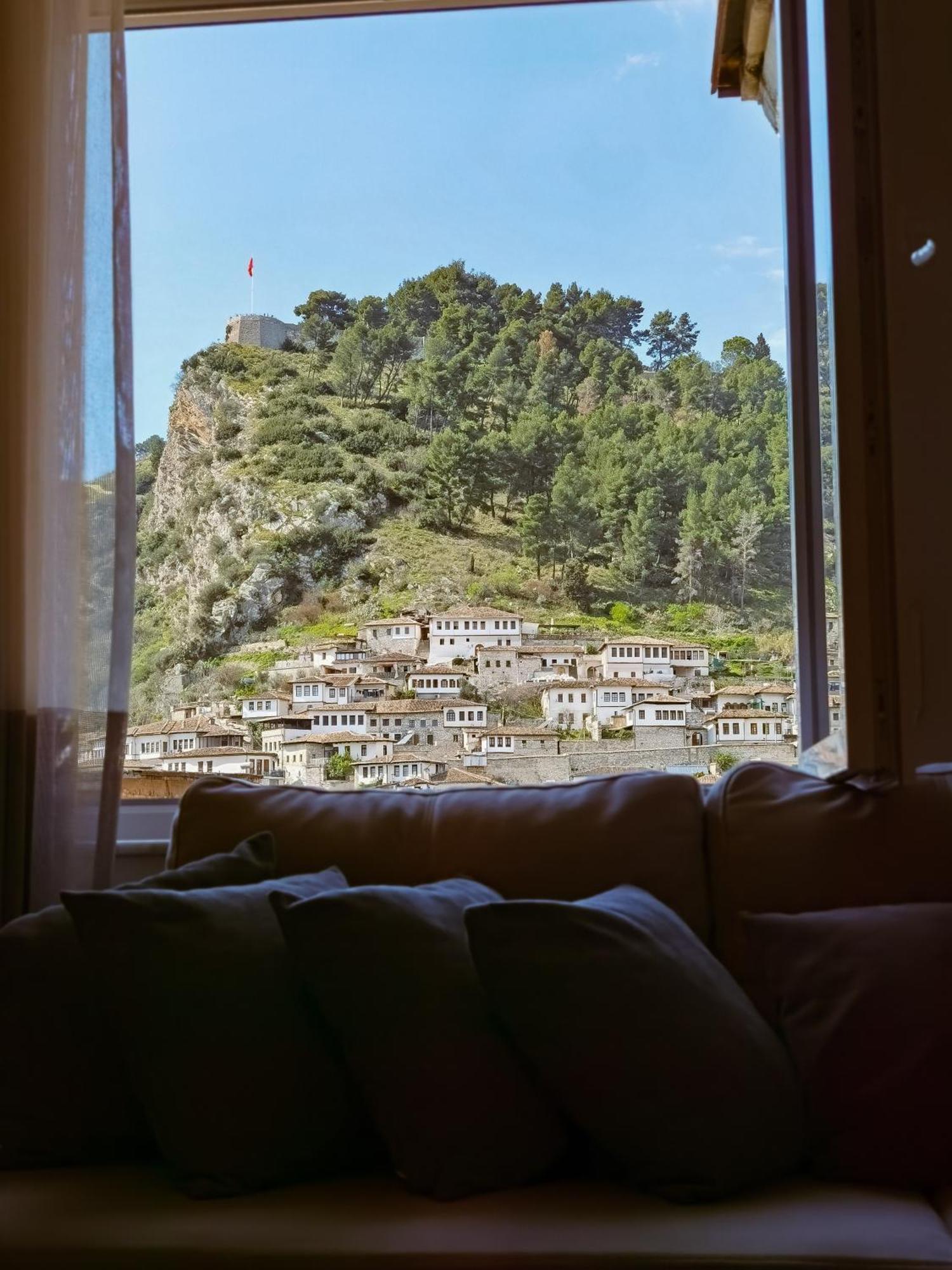 Joni & Joy Center Apartment Berat Dış mekan fotoğraf